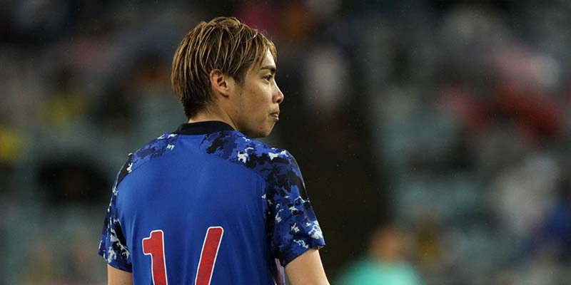 Sự nghiệp bóng đá của Ito Junya từ nhỏ đến lớn
